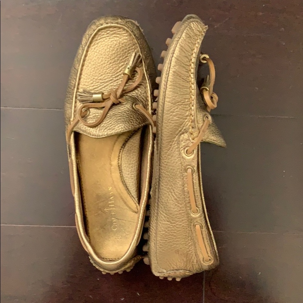 Cole haan grant metallic tassel shoes (size 7)